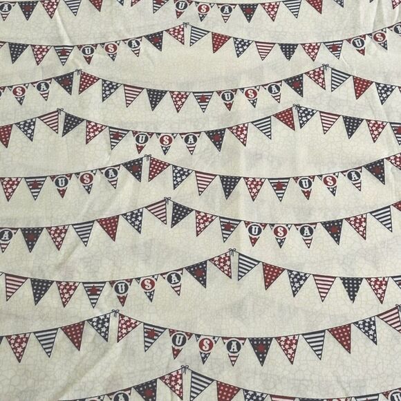 USA Banner Patriotic Fabric on Cream Marbled Background Cotton 54" x 44" - Picture 1 of 3